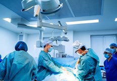 Операцията може да осигури на момчето щастливо детство което то