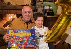 Лидерът на ГЕРБ не пропуска да отбележи празника на внук