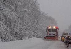 20 снегопочистващи машини имат готовност да обработват районаНа прохода Предел