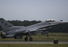 Украинският президент настояща за ракети с голям обсег и изтребителиПрезидентът