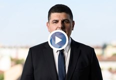 Странно е да се обясняваме за неща които са по