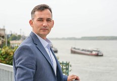 Дунав мост е съоръжение което се ползва изключително интензивно Това