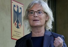 Кристине Ламбрехт си навлече критики не само от опозиционни консерватори