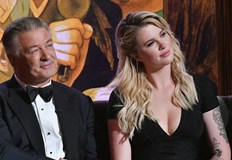 Най голямата дъщеря на актьора Айрленд обяви че очаква дете