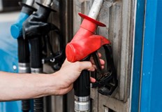 На този фон на 5 февруари влиза в сила забрана