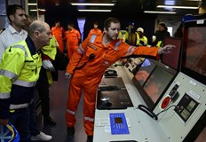 Германският канцлер обяви че специалният кораб за регазификация необходим за