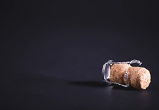 По първоначални данни раните на жертвата са нанесени от счупена