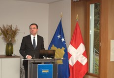 Ядосва го и го нервира фактът че Западът е имал