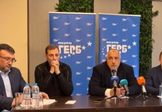 Калта идва от FINANCIAL TIMES REUTERS Капитал и други а