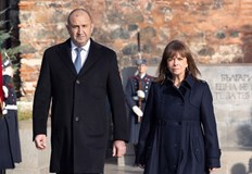 Не като като Румен Радев или Елеонора Митрофанова а като