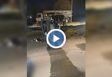 Зад волана на джипа е била млада женаБившият футболист на