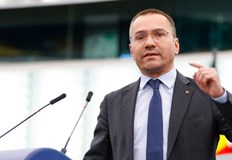 Острата реакция е по повод на изявление на евродепутатаМинистерството на