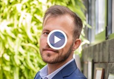 По думите на Митев връчването на третия мандат поставя БСП