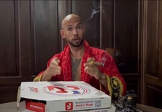 Момиче разказа как с брат му примамват ученички онлайнАндрю Тейт