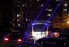 До инцидента се е стигнало след скандал с 23 годишната му