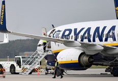 Самолетът се приземи благополучно в Атина и всички на борда