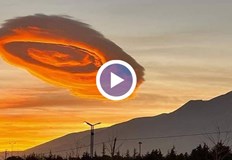 Явлението е останало в небето в продължение на часСтранен облак