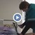 86-годишна лекарка работи на три места, за да осигури бъдещето на внука си
