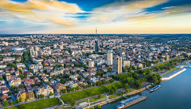 Сутрешната температура в Русе е 13 градуса, а се усещат като 16. Максималните градуси ще достигнат отново до 20° - 21°. Сутрешната температура в Русе е 13 градуса, а се усещат като 16. Максималните градуси ще достигнат отново до 20° - 21°.