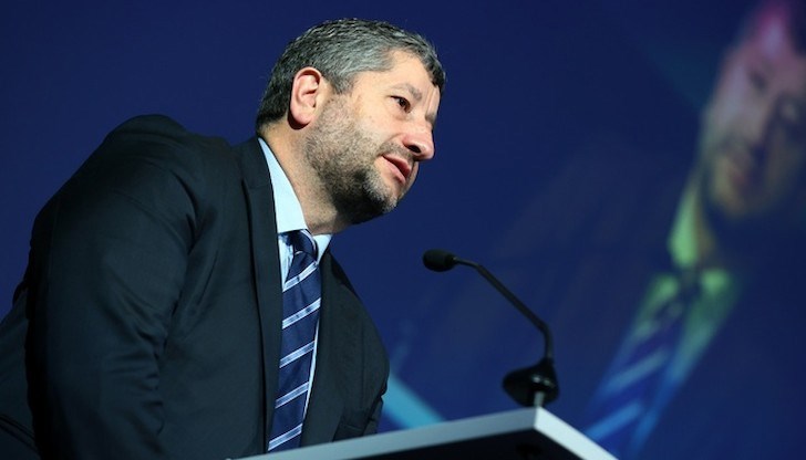 Това решение е взето на среднощно заседание Това решение е взето на среднощно заседание