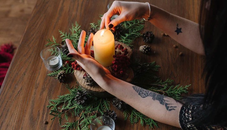 Силни ветрове със скорост над 100 километра в час повалиха дървета и причиниха масови прекъсвания на електрозахранването в района на Сакраменто Силни ветрове със скорост над 100 километра в час повалиха дървета и причиниха масови прекъсвания на електрозахранването в района на Сакраменто