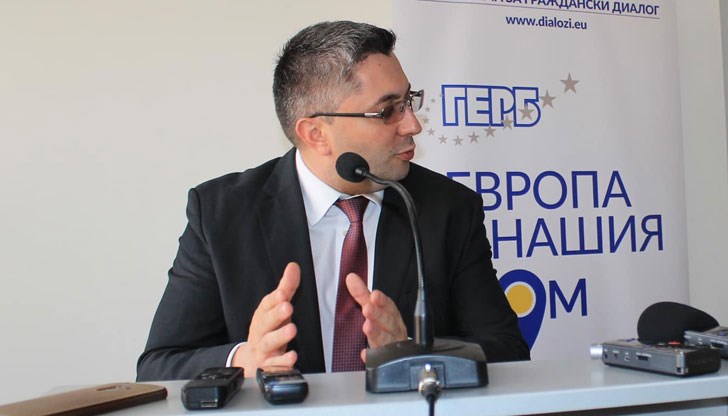 Министърът на регионалното развитие пуска в ход машина за манипулации, посочва депутатът от ГЕРБ - СДС