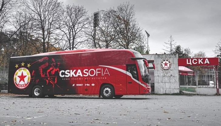 "Червените" все пак пристигнаха благополучно на летище "Пловдив"