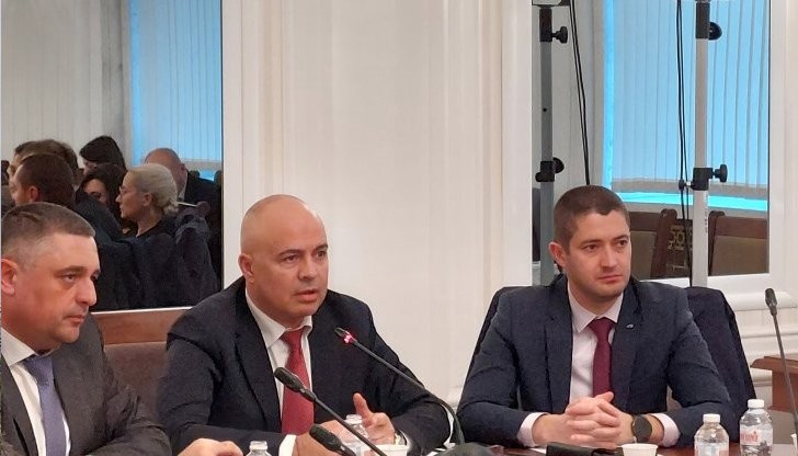С решения на парче няма как да се решат проблемите на БДЖ, коментира Свиленски