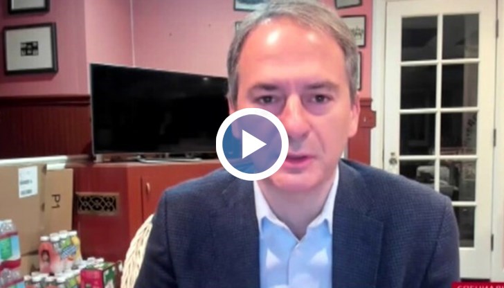 Журналистът Христо Грозев, който беше обявен от Русия за издирване, вече е в САЩ