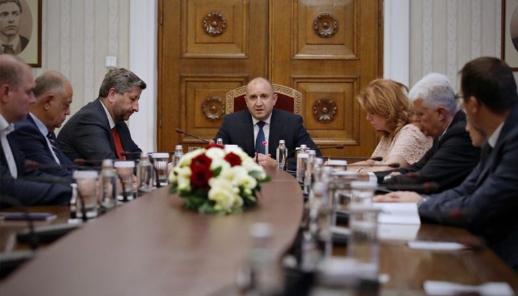 Предприетият ход да се върнат хартиените бюлетини е равносилен на престъпление, заяви социологът Предприетият ход да се върнат хартиените бюлетини е равносилен на престъпление, заяви социологът