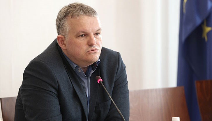 Здравната комисия удължи правомощията на подуправителя на НЗОК на 6 месеца Здравната комисия удължи правомощията на подуправителя на НЗОК на 6 месеца