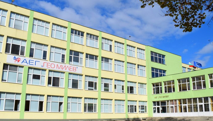 По първоначална информация момичето е паднало на земята и се е ударило в твърд предмет По първоначална информация момичето е паднало на земята и се е ударило в твърд предмет