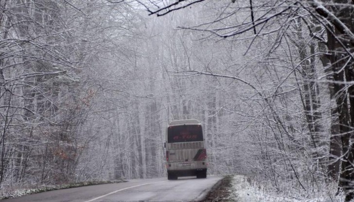 На места се образува снежна покривка до 30 - 35 cм