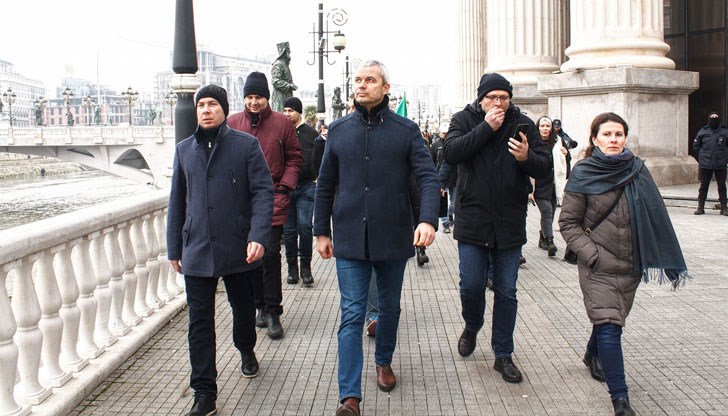 „Големият брат“ се връчва на партията заради публикуване на ЕГН на над 800 български граждани с цел да бъдат стигматизирани и обявени за шпиони