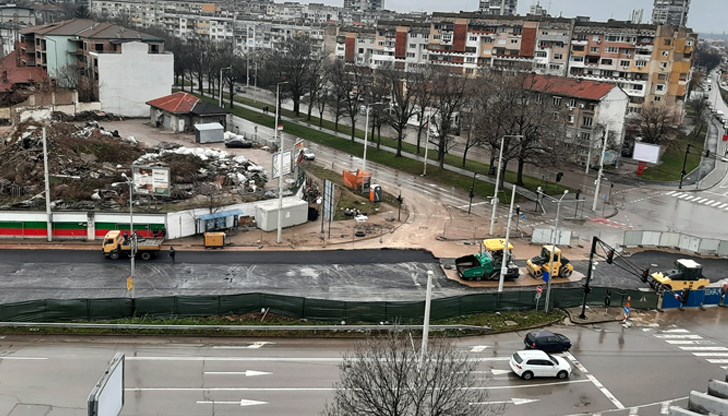 Русенци се вълнуват дали булевардът ще е готов до края на този месец