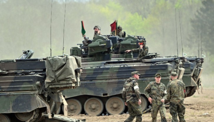 И двете страни планират да обучават украинските сили на съответните бойни системи