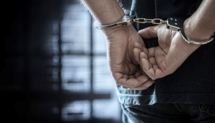 Делото е образувано по обвинителен акт на Окръжна прокуратура – Русе против четирима души Делото е образувано по обвинителен акт на Окръжна прокуратура – Русе против четирима души