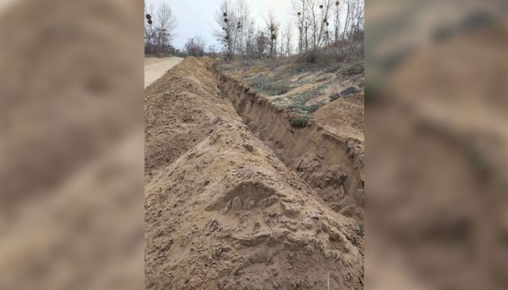 Пясъчните дюни са били разорани с тежка техника