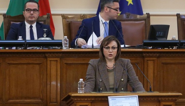 Нинова призова от трибуната да се приеме промяната в НК, която казва, че за пияни и дрогирани шофьори няма да има условна присъда и парични гаранции, а ще се отнема превозното средство и ще се лежи 20 години в затвора