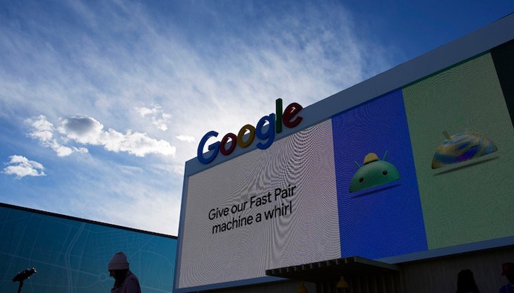 Този ход идва ден, след като Microsoft заяви, че ще намали броя на служителите си с 10 000 Този ход идва ден, след като Microsoft заяви, че ще намали броя на служителите си с 10 000