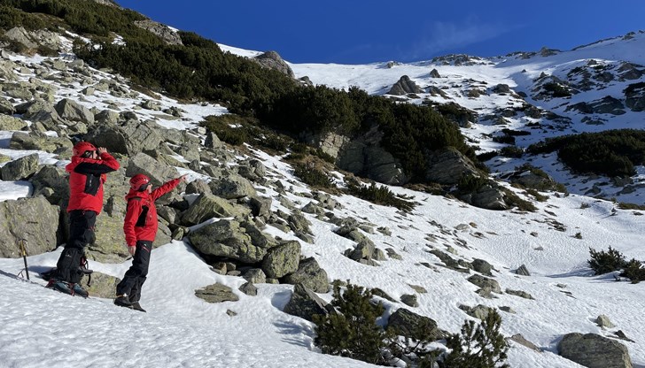 От Планинската спасителна служба съветват туристите да следват зимната маркировка и да бъдат добре оборудвани