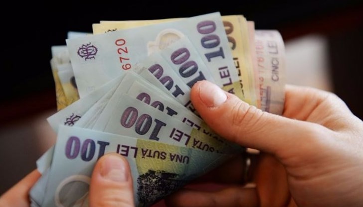 В Северната ни съседка увеличиха минималната заплата и пенсиите от 1 януари В Северната ни съседка увеличиха минималната заплата и пенсиите от 1 януари