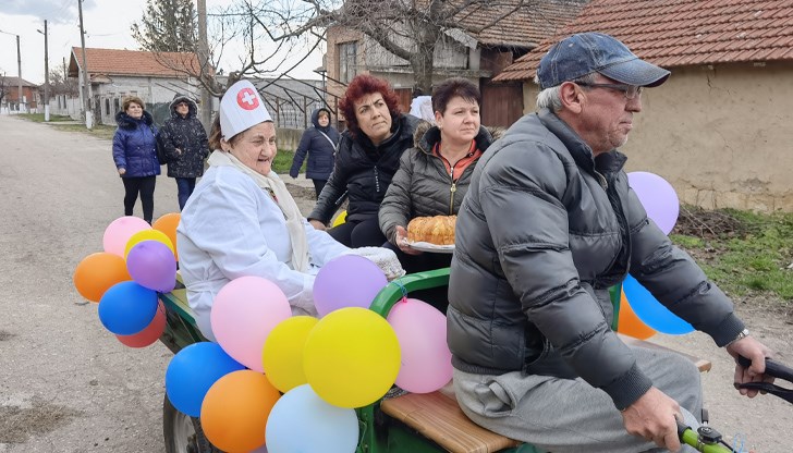В село Семерджиево бабите се повеселиха както подобава за празника