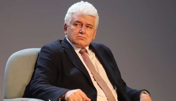 Газенето на конституцията и законите се превърна в национален спорт, заяви ръководителят на катедра „Конституционно-правни науки“ в СУ „Свети Климент Охридски“ Газенето на конституцията и законите се превърна в национален спорт, заяви ръководителят на катедра „Конституционно-правни науки“ в СУ „Свети Климент Охридски“