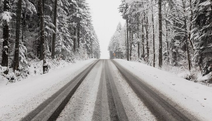 Няма снегонавявания, както и данни за населени места без ток, вода и телекомуникации