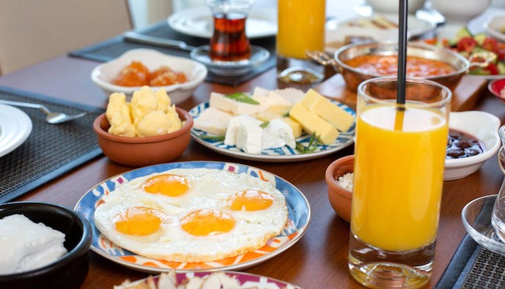 Важно е не само дали закусваме, а и какво точно хапваме