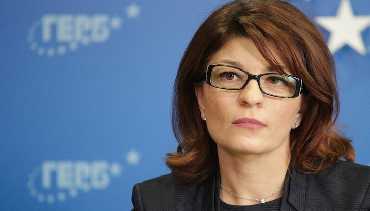 Ако третият мандат бъде връчен на БСП, ГЕРБ няма да го подкрепи, допълни Атанасова Ако третият мандат бъде връчен на БСП, ГЕРБ няма да го подкрепи, допълни Атанасова