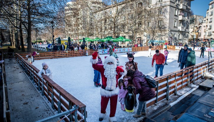 Тази година леденият атракцион не е излязъл на печалба Тази година леденият атракцион не е излязъл на печалба