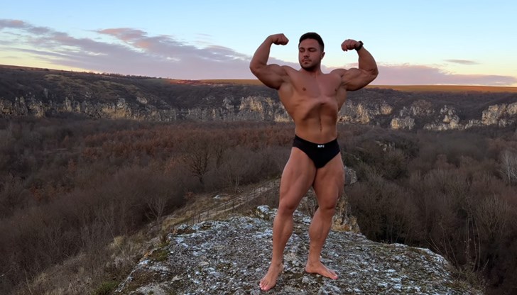 Валентин Петров е вторият българин, който се е състезавал на тази сцена, след Добри Делев през 2016 година Валентин Петров е вторият българин, който се е състезавал на тази сцена, след Добри Делев през 2016 година