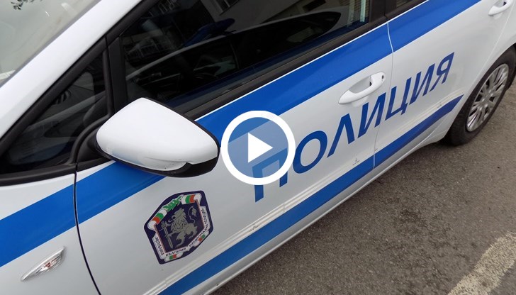 Хората, станали свидетели на случката, казват, че системно са тормозени от полицаи